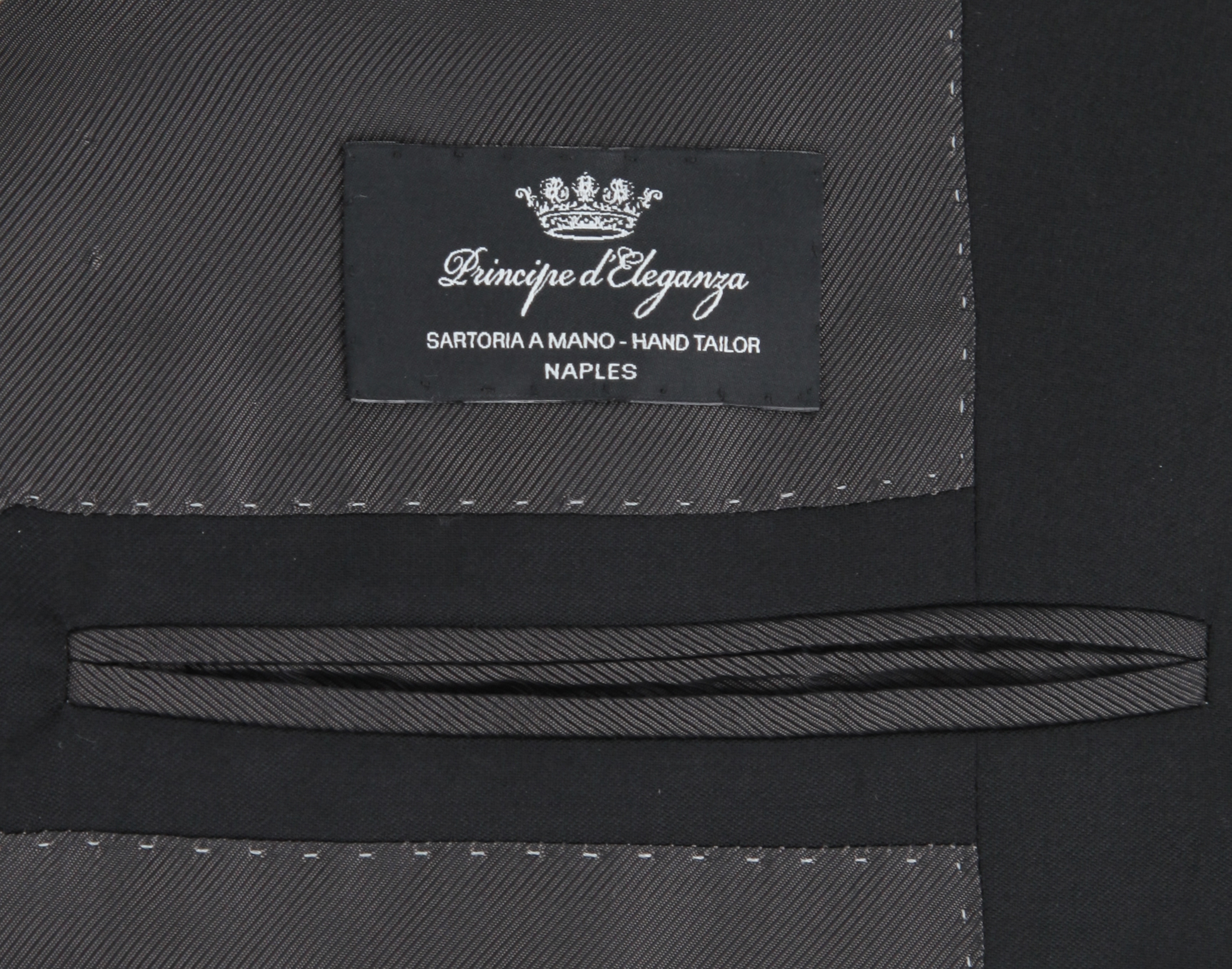 $4800 Principe d'Eleganza Black Wool Solid Suit - (PE1010232)